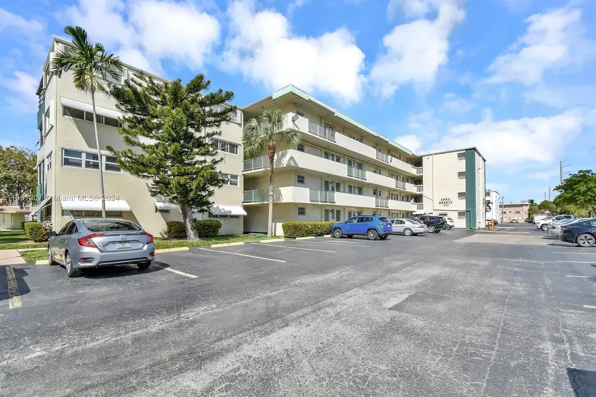 1333 E Hallandale Beach Blvd # 405, Hallandale Beach FL 33009
