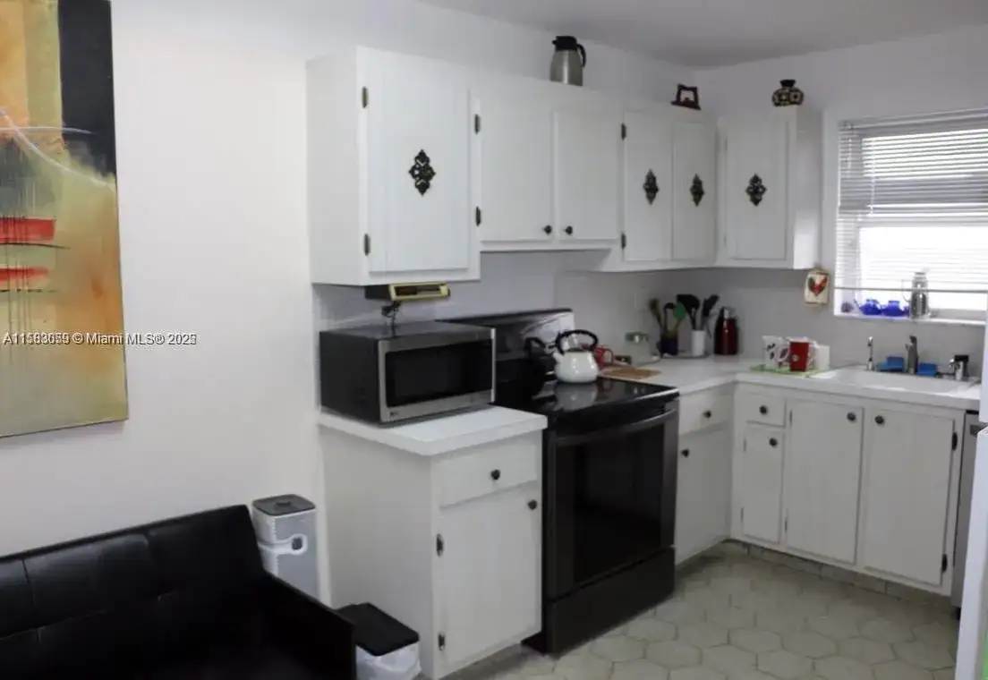 2780 NE 183rd St # 1701, Aventura FL 33160 photo 2