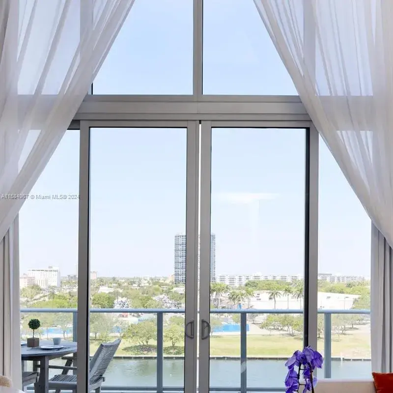 4010 S Ocean Dr # R504, Hollywood FL 33019