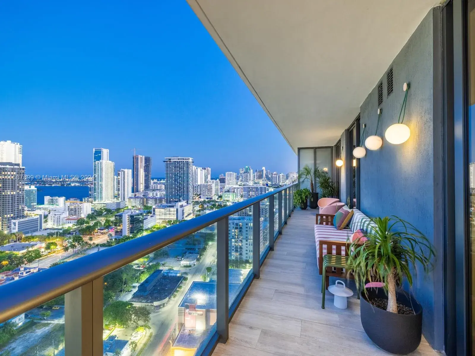 121 NE 34th St # 3008, Miami FL 33137