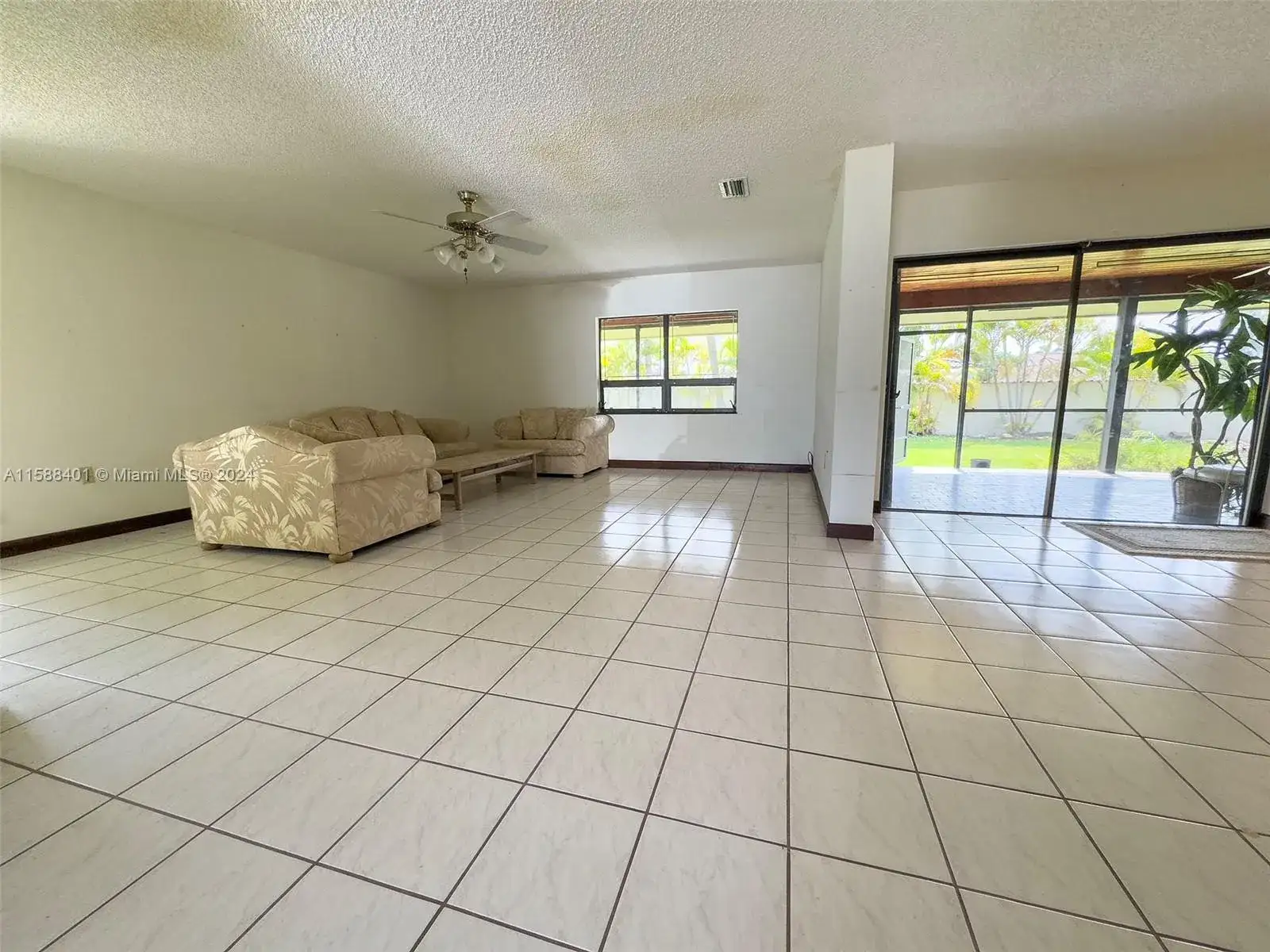 17745 SW 83rd Ct, Palmetto Bay FL 33157 photo 4