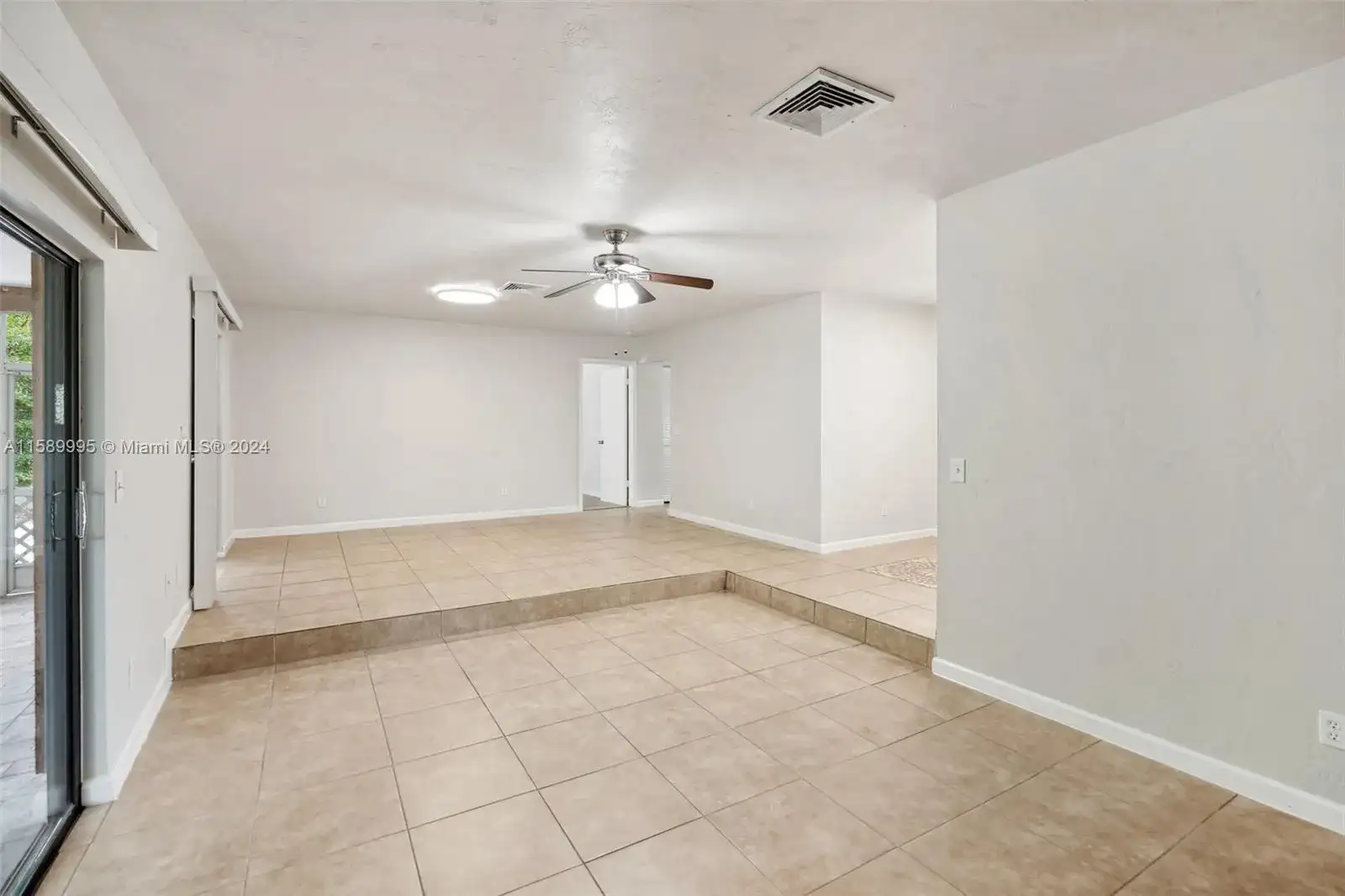 4151 N 121st Ter N, Royal Palm Beach FL 33411 photo 5