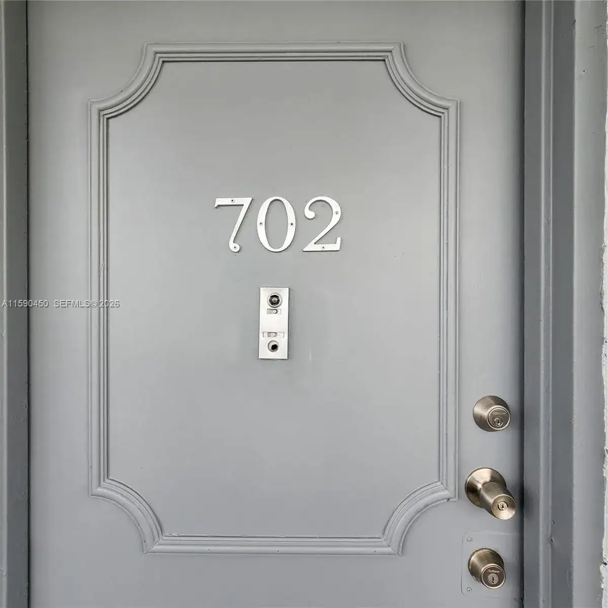 1 bedroom 1 bath Residential for sale at 1345 West Ave # 702, Miami Beach FL 33139