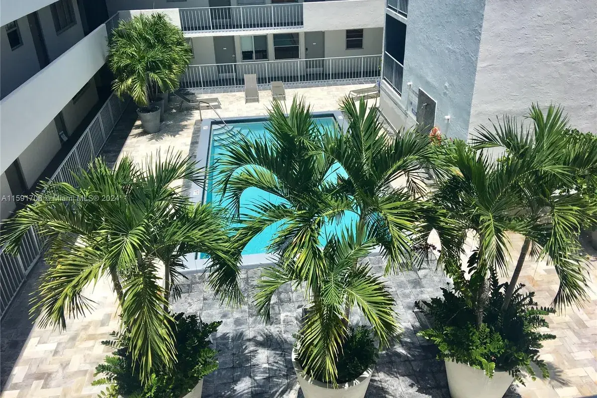 1610 Lenox Ave # 416, Miami Beach FL 33139