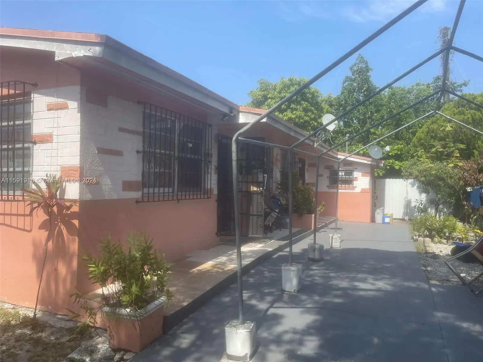 5511 NW 1st Pl, Miami FL 33127