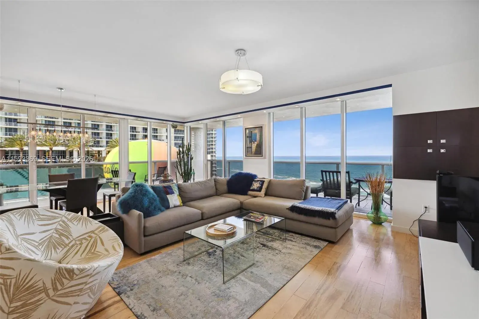 1800 S Ocean Dr # 1401, Hallandale Beach FL 33009