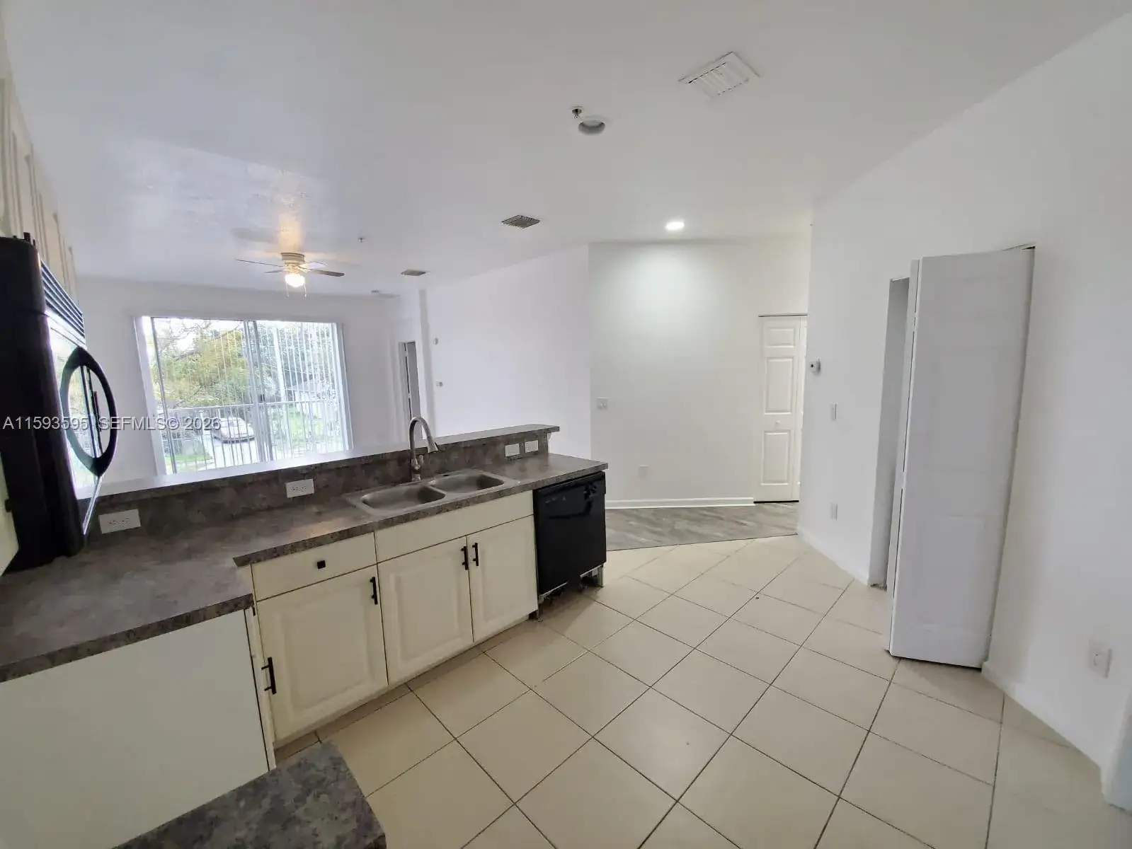1945 Marsh Harbor Dr # 1945, Riviera Beach FL 33404
