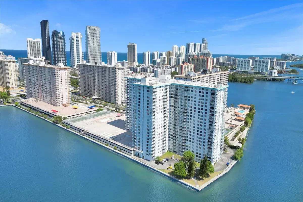 301 174th St # 1701, Sunny Isles Beach FL 33160