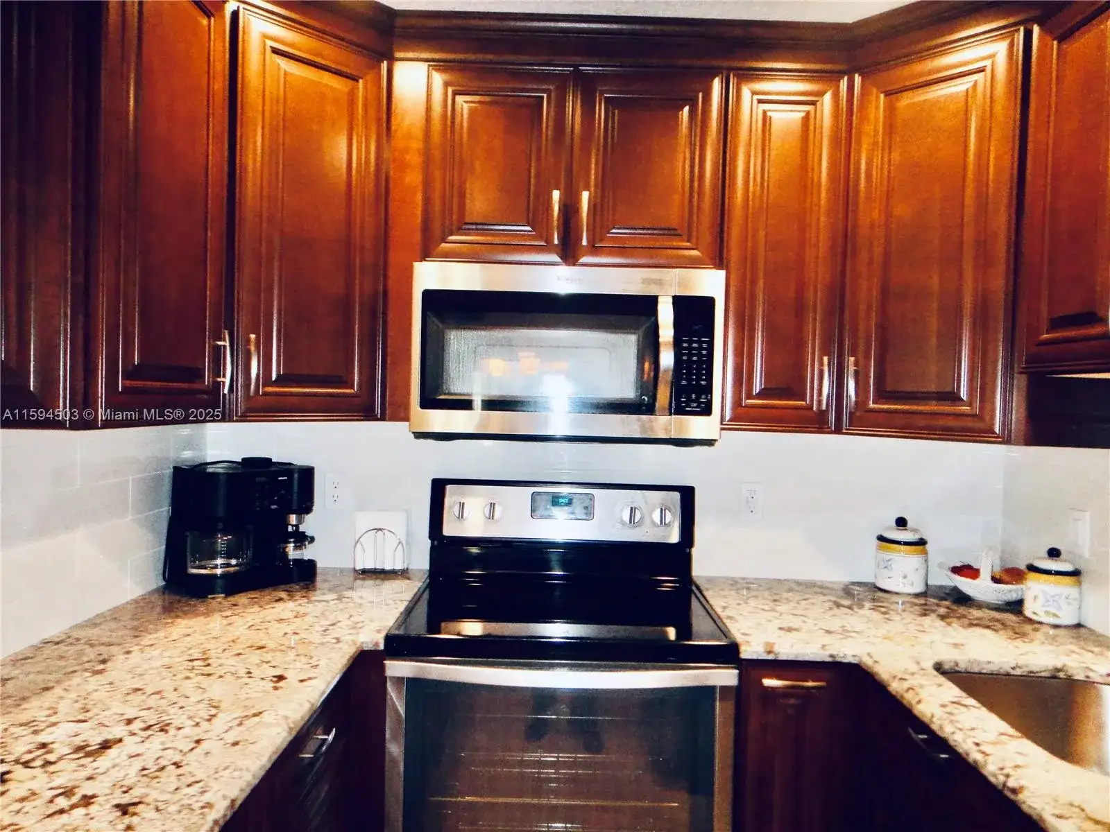 1102 Duncan Cir # 104, Palm Beach Gardens FL 33418 photo 4