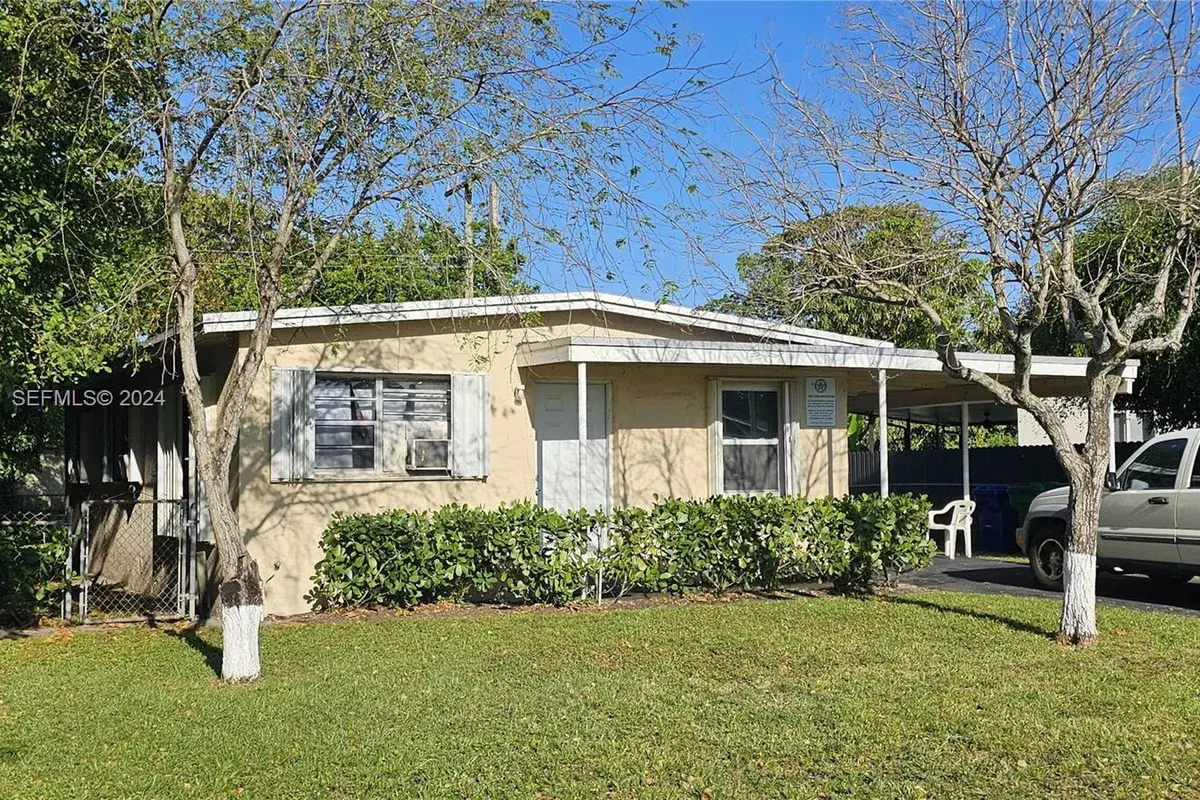 155 NW 30th Ter, Fort Lauderdale FL 33311