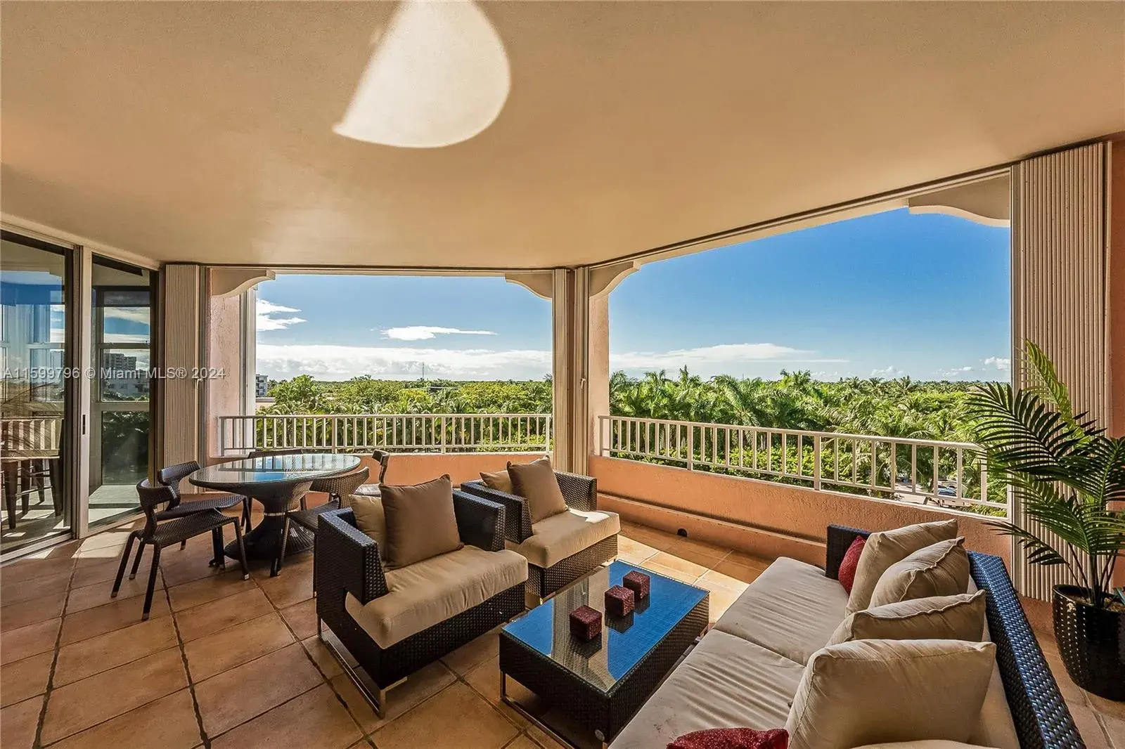 747 Crandon Blvd, Key Biscayne FL 33149