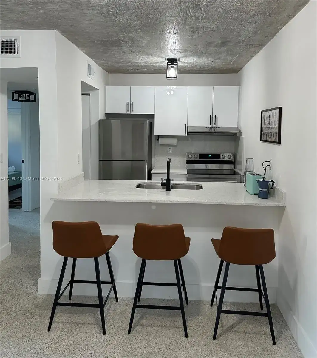 190 NW 69th St # 7, Miami FL 33150 photo 4