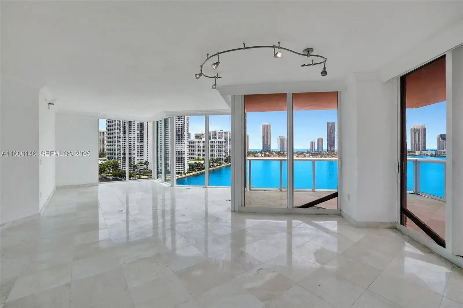 3370 Hidden Bay Dr # 1208, Aventura FL 33180 photo 4
