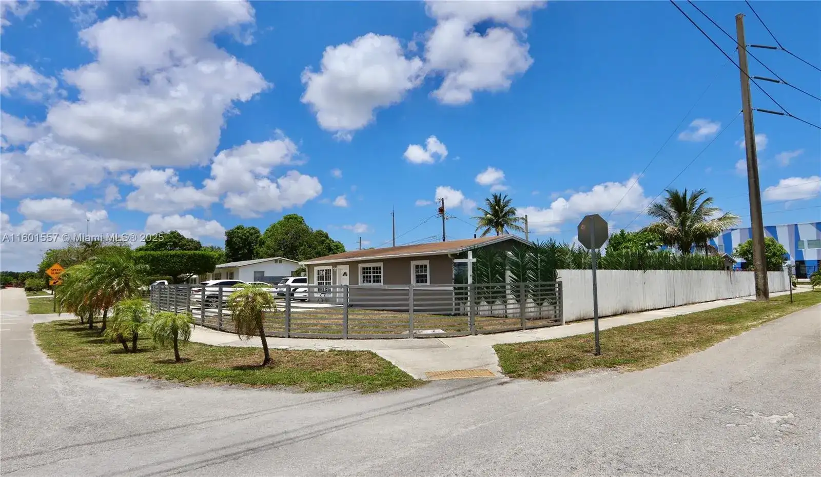 21101 NE 13th Pl, Miami FL 33179 photo 3
