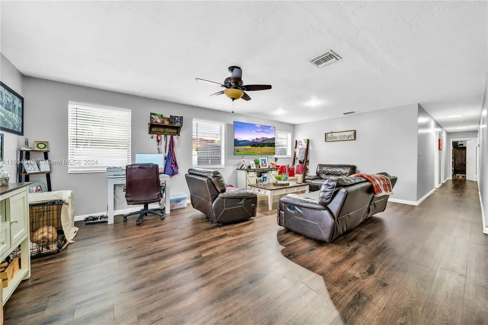 875 E 29th St, Hialeah FL 33013 photo 2