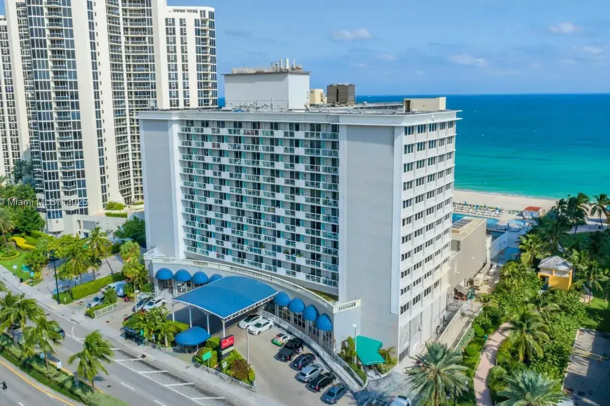 19201 Collins Ave # 104, Sunny Isles Beach FL 33160