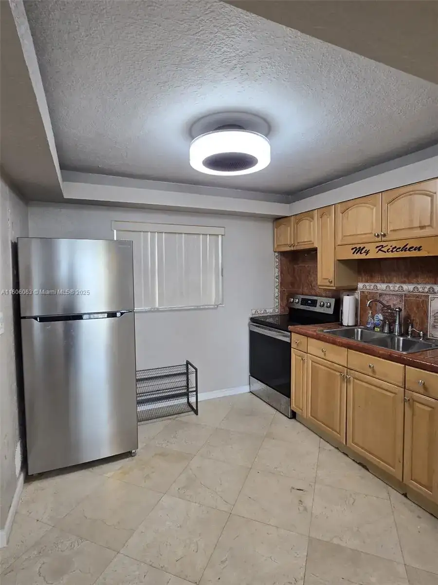 4000 NE 170th St # 604, North Miami Beach FL 33160 photo 5