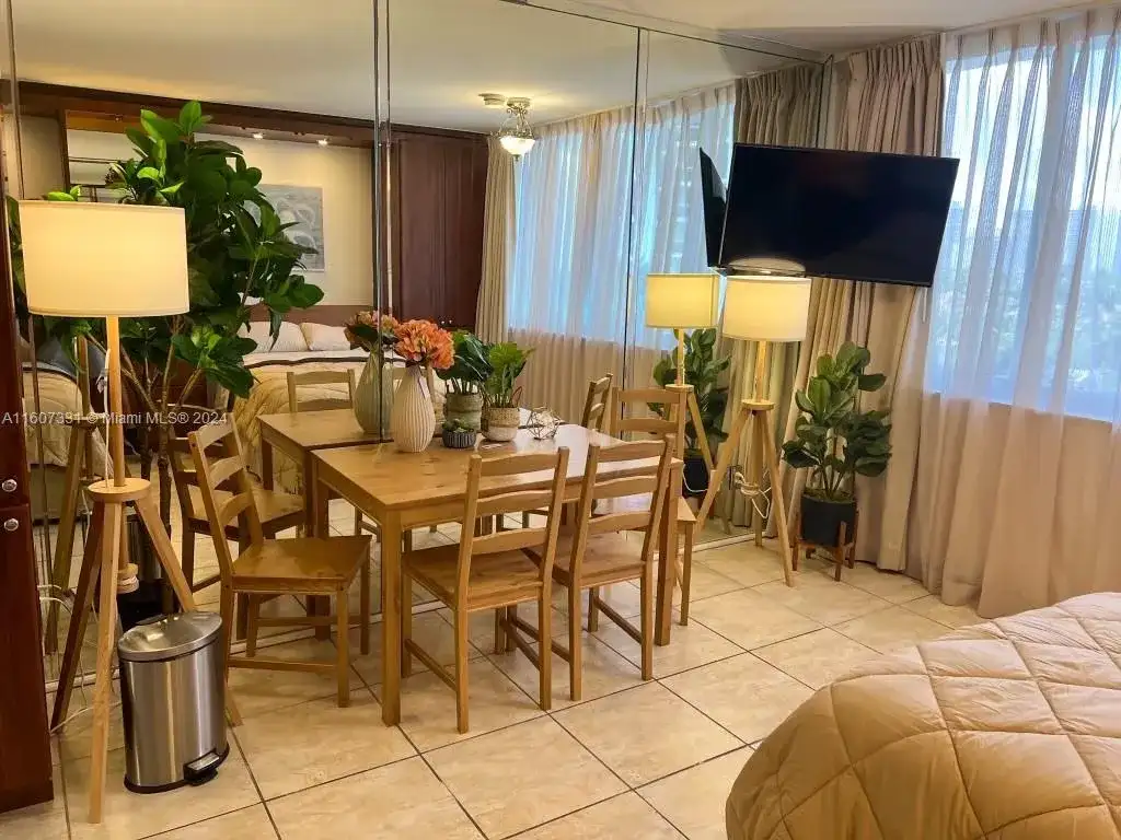 19201 Collins AveAVAILNOW # 428, Sunny Isles Beach FL 33160 photo 4
