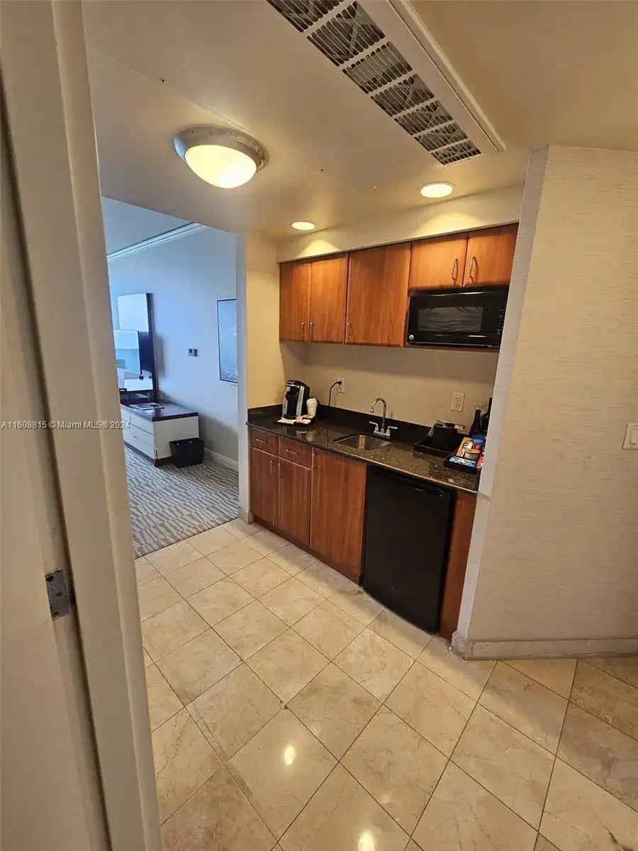 18001 Collins Ave # 2112, Sunny Isles Beach FL 33160 photo 5