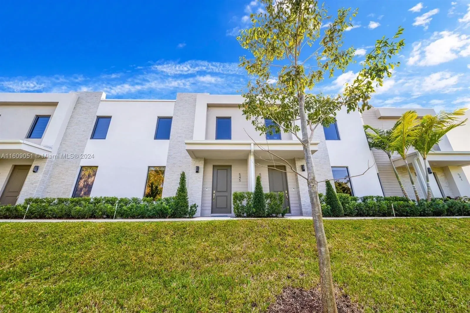 545 NW 17th St, Fort Lauderdale FL 33311