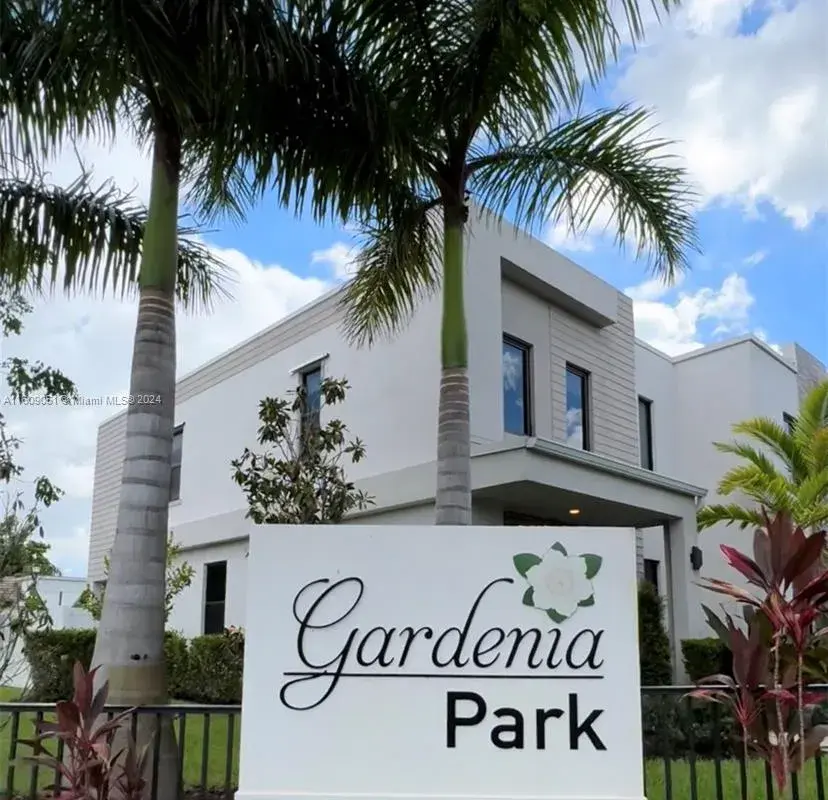 545 NW 17th St, Fort Lauderdale FL 33311