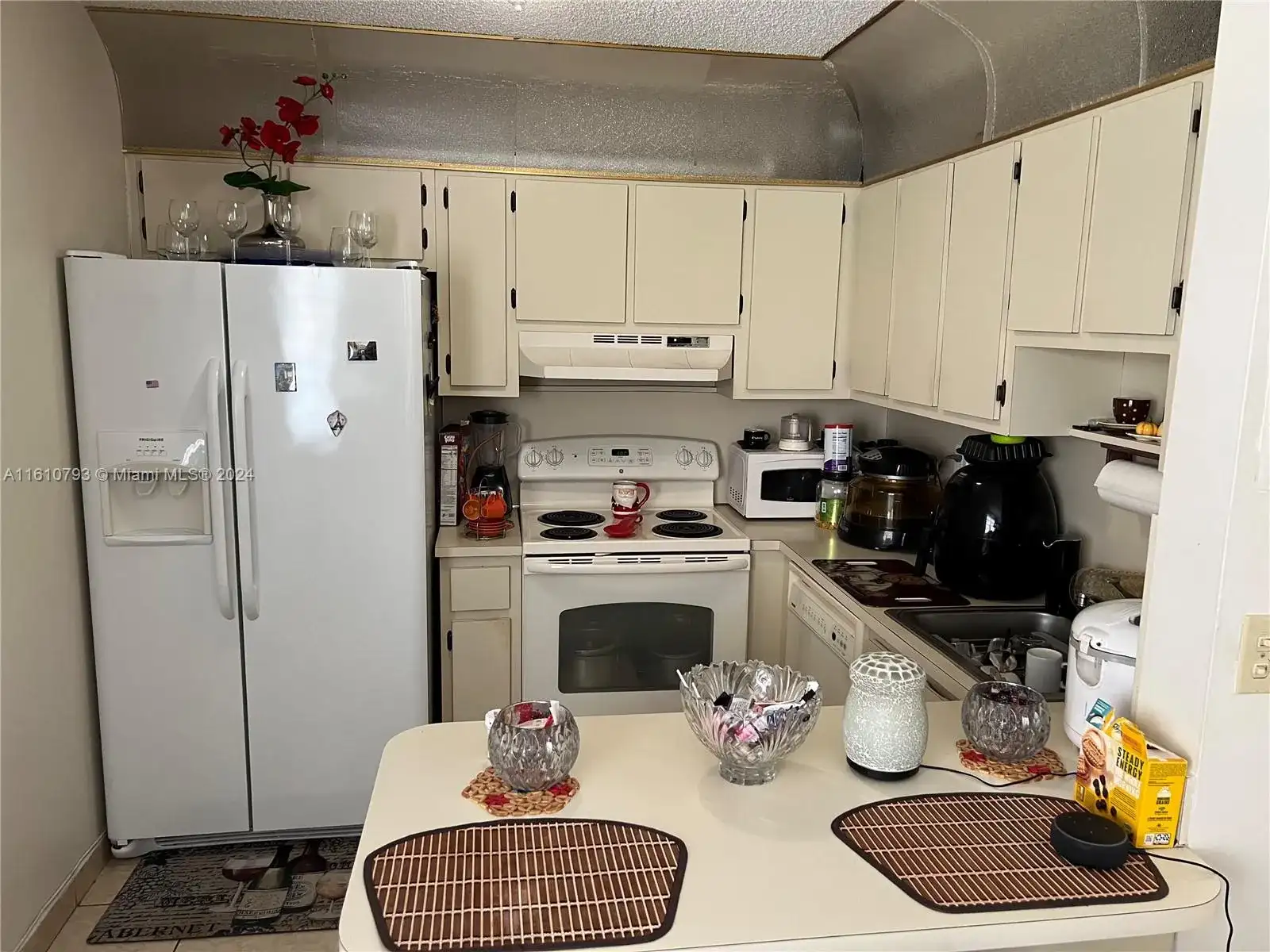 325 NW 72Av # 206, Unincorporated Dade County FL 33126 photo 4