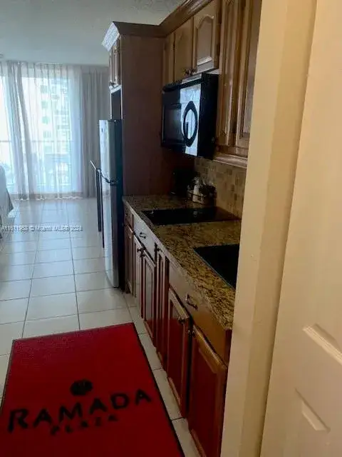 19201 Collins Ave # 506, Sunny Isles Beach FL 33160