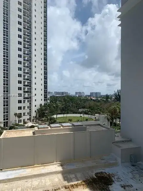 19201 Collins Ave # 506, Sunny Isles Beach FL 33160 photo 5