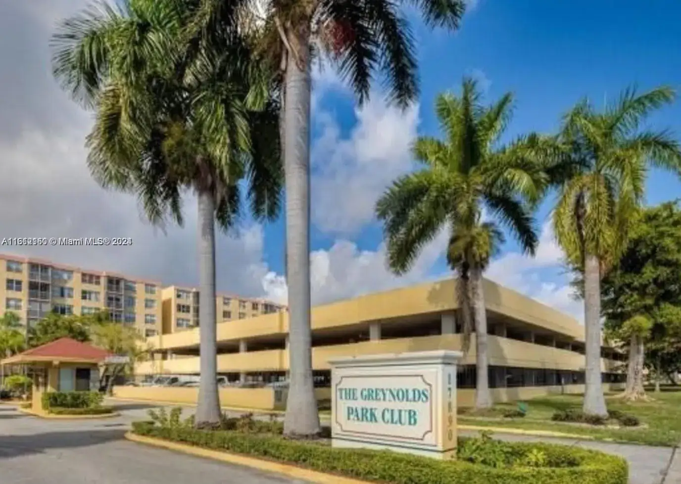 17890 W Dixie Hwy 601 Hwy # 601, North Miami Beach FL 33160