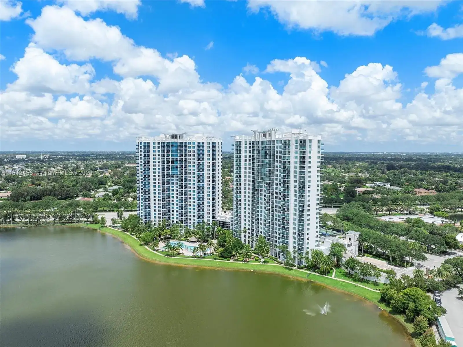 2681 N Flamingo, Sunrise FL 33323 photo 4