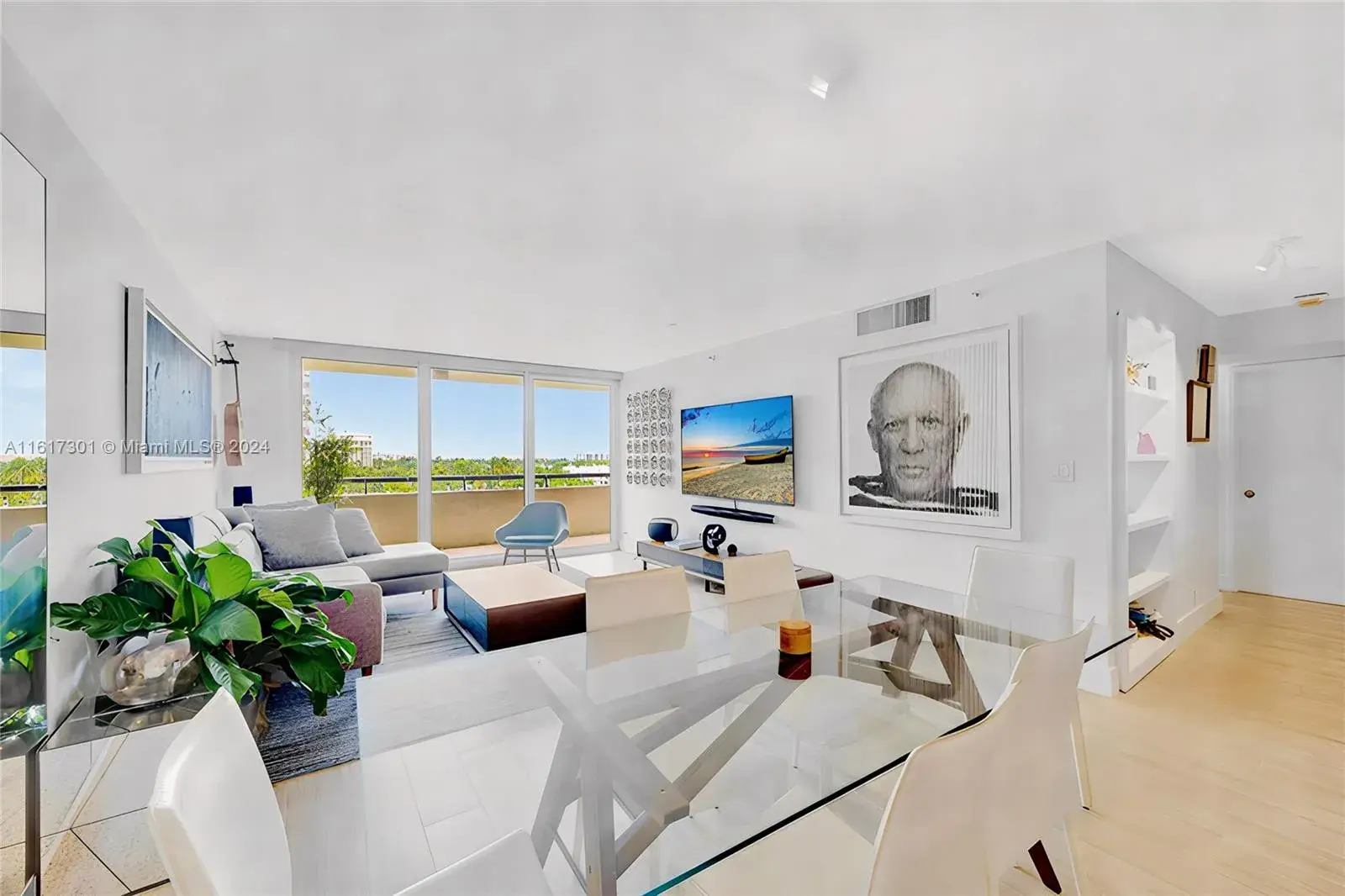 170 Ocean Lane Dr # 810, Key Biscayne FL 33149
