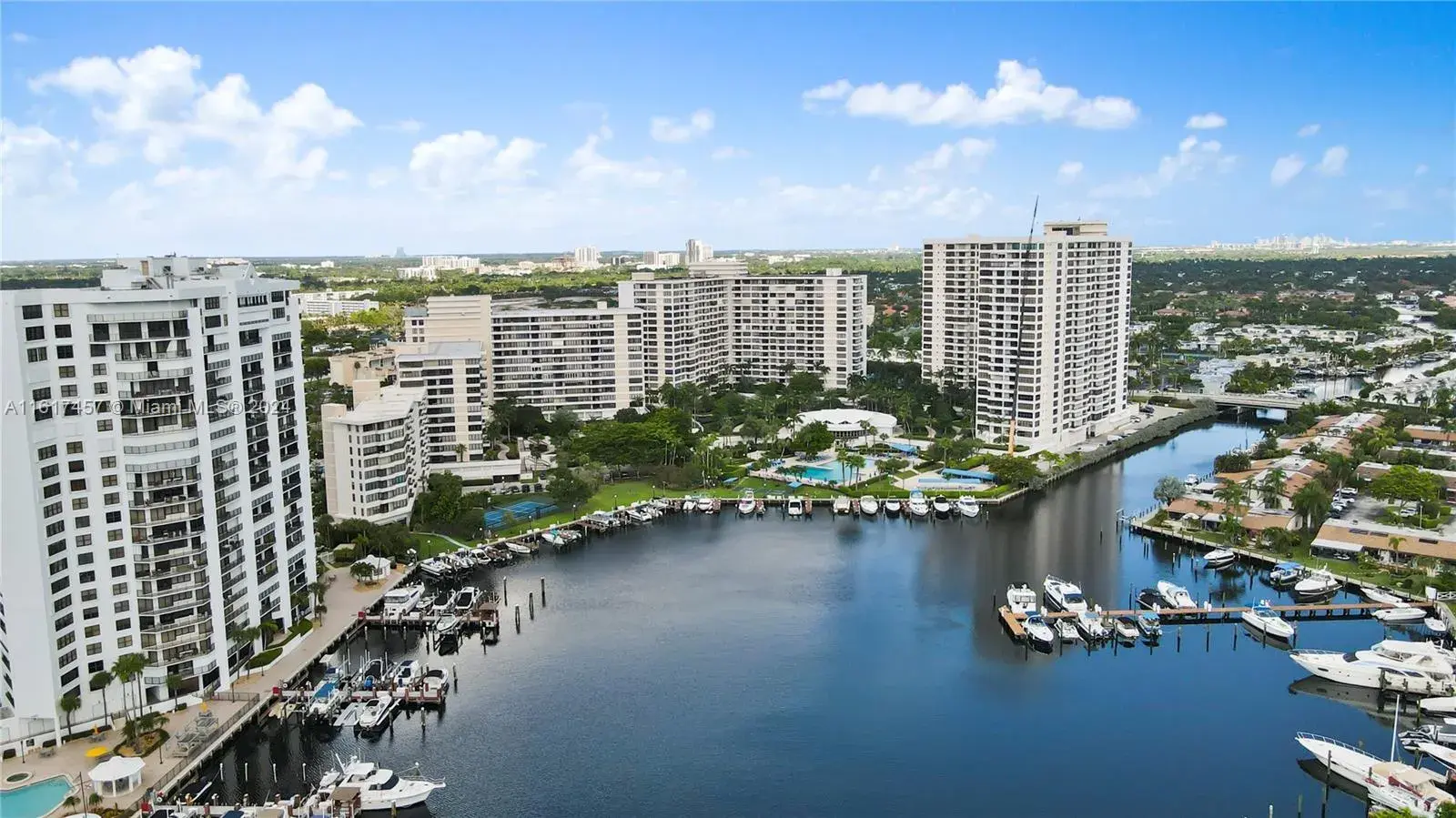 600 Three Islands Blvd # 1708, Hallandale Beach FL 33009