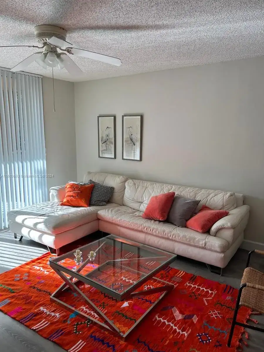 19901 E Country Club Dr # 2207, Aventura FL 33180 photo 2