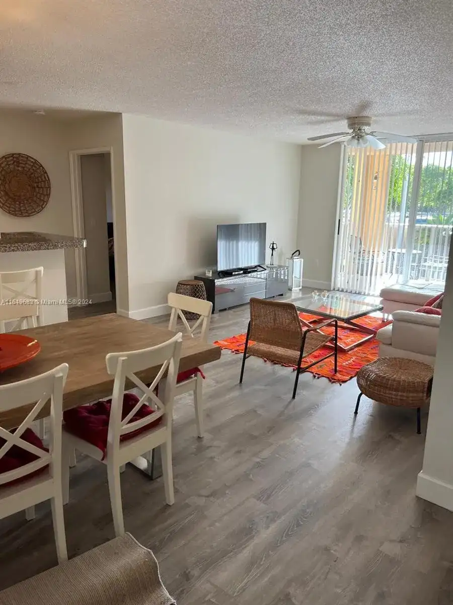 19901 E Country Club Dr # 2207, Aventura FL 33180 photo 5