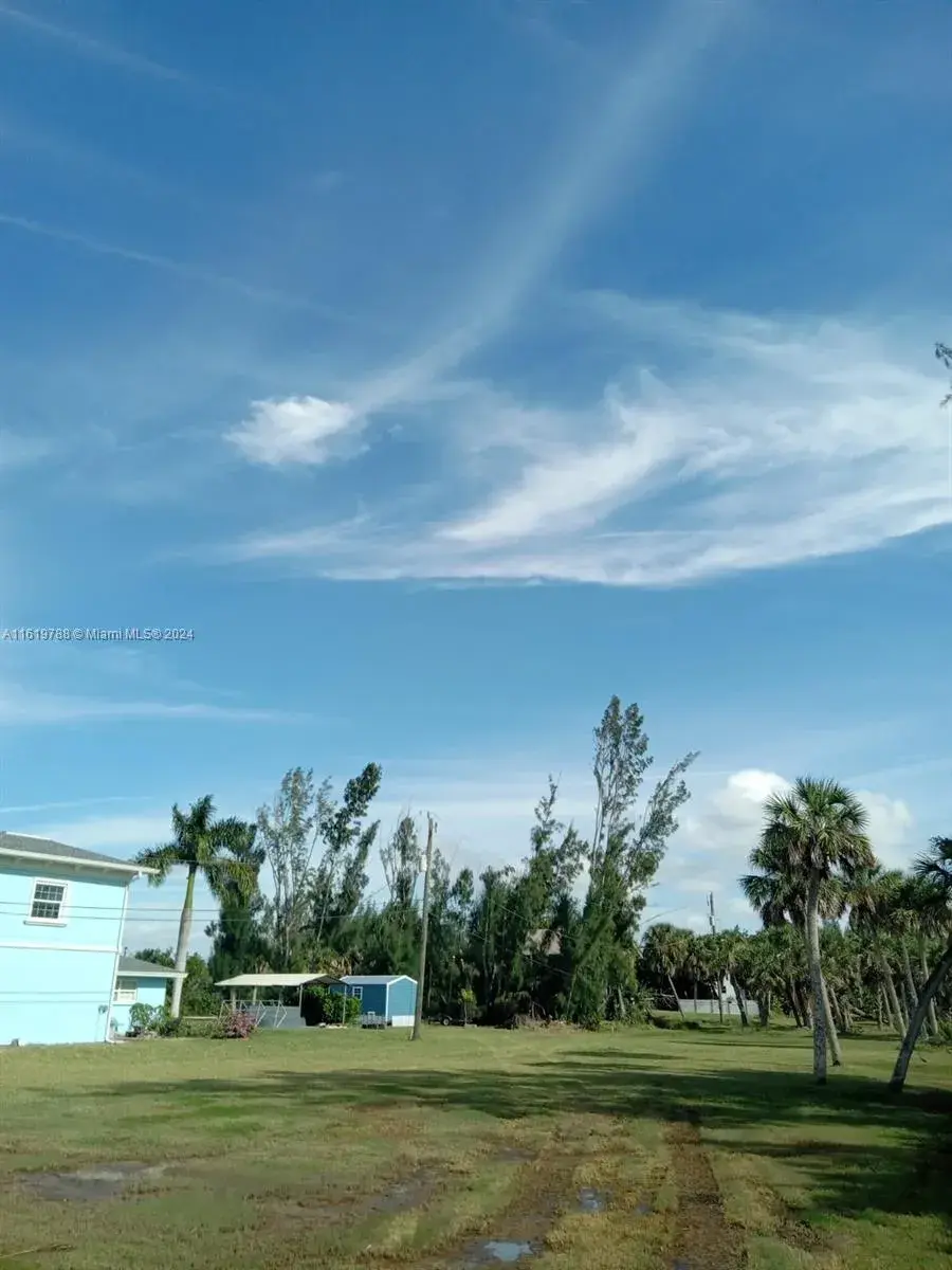 215 Glenholm Ave, Other City - In The State Of Florida FL 33950