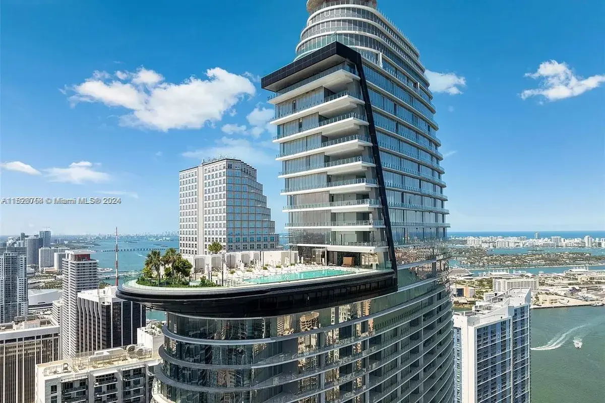 300 Biscayne Blvd Way # 703, Miami FL 33131