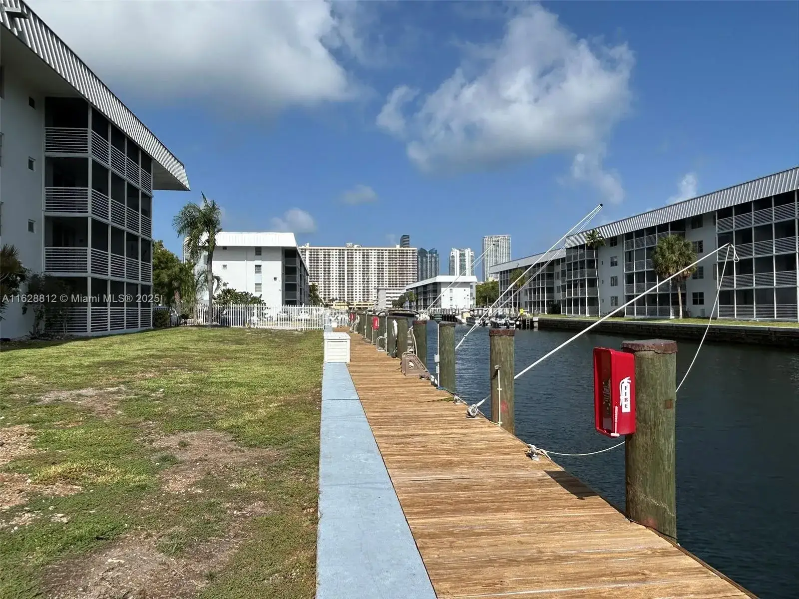 3600 NE 170th St # 411, North Miami Beach FL 33160