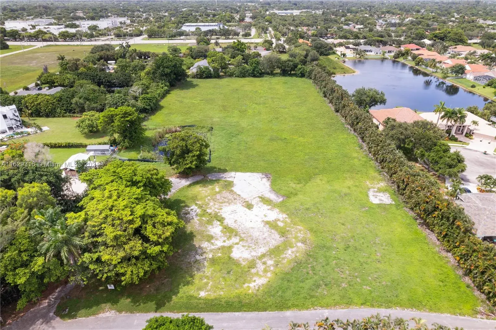 3800 NW 91st Ave, Cooper City FL 33024