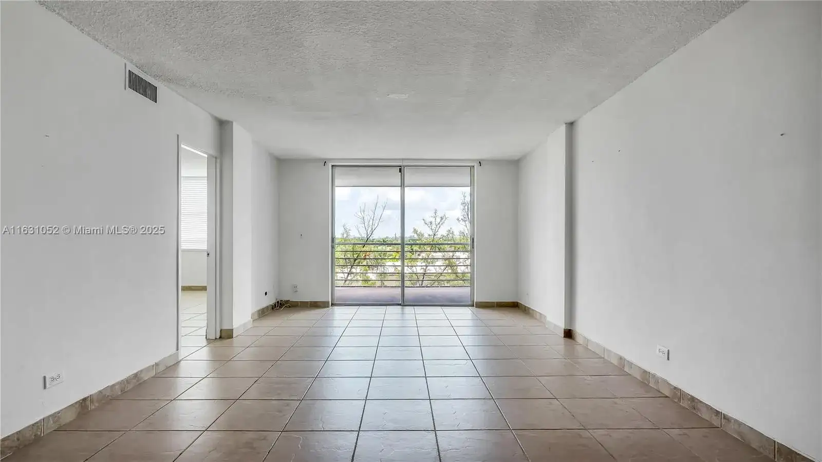 3660 NE 166th St # 603, North Miami Beach FL 33160 photo 5