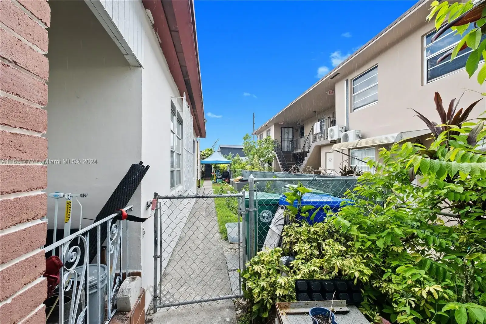 2624 NW 24th St, Miami FL 33142 photo 5