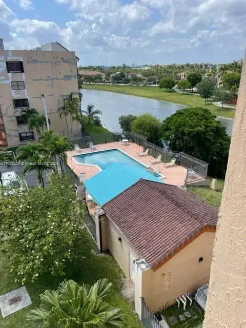 10145 NW 9th St Cir # 502, Miami FL 33172 photo 4