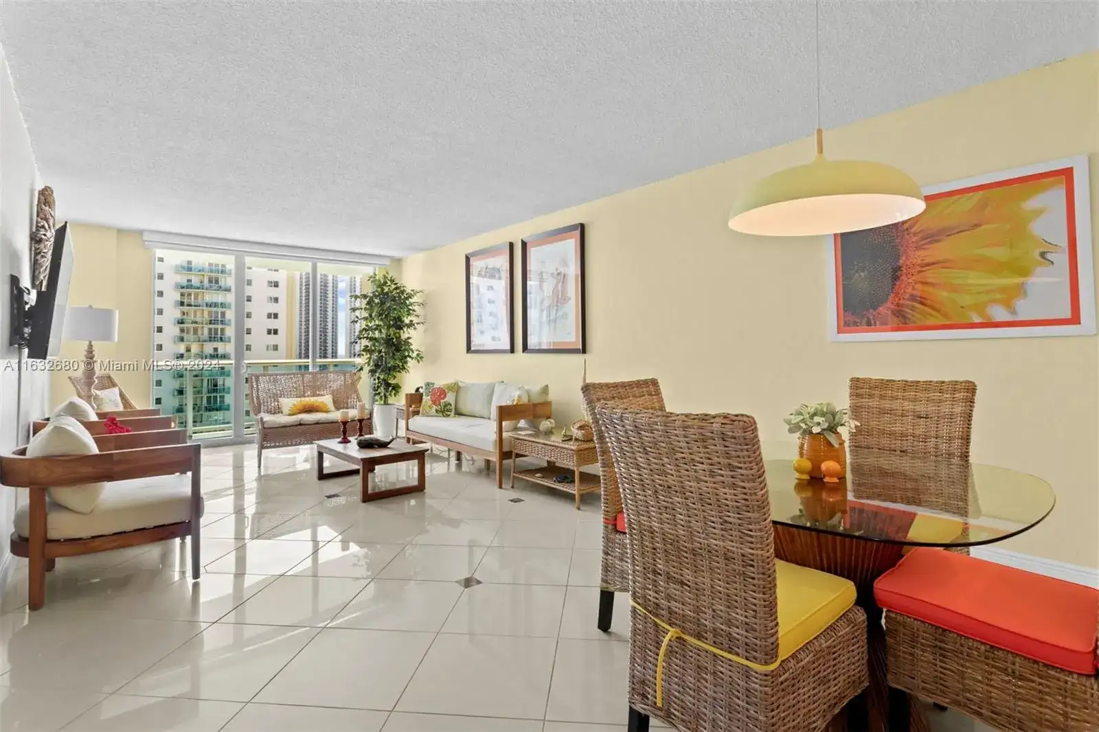 19390 Collins Ave # 1106, Sunny Isles Beach FL 33160 photo 2