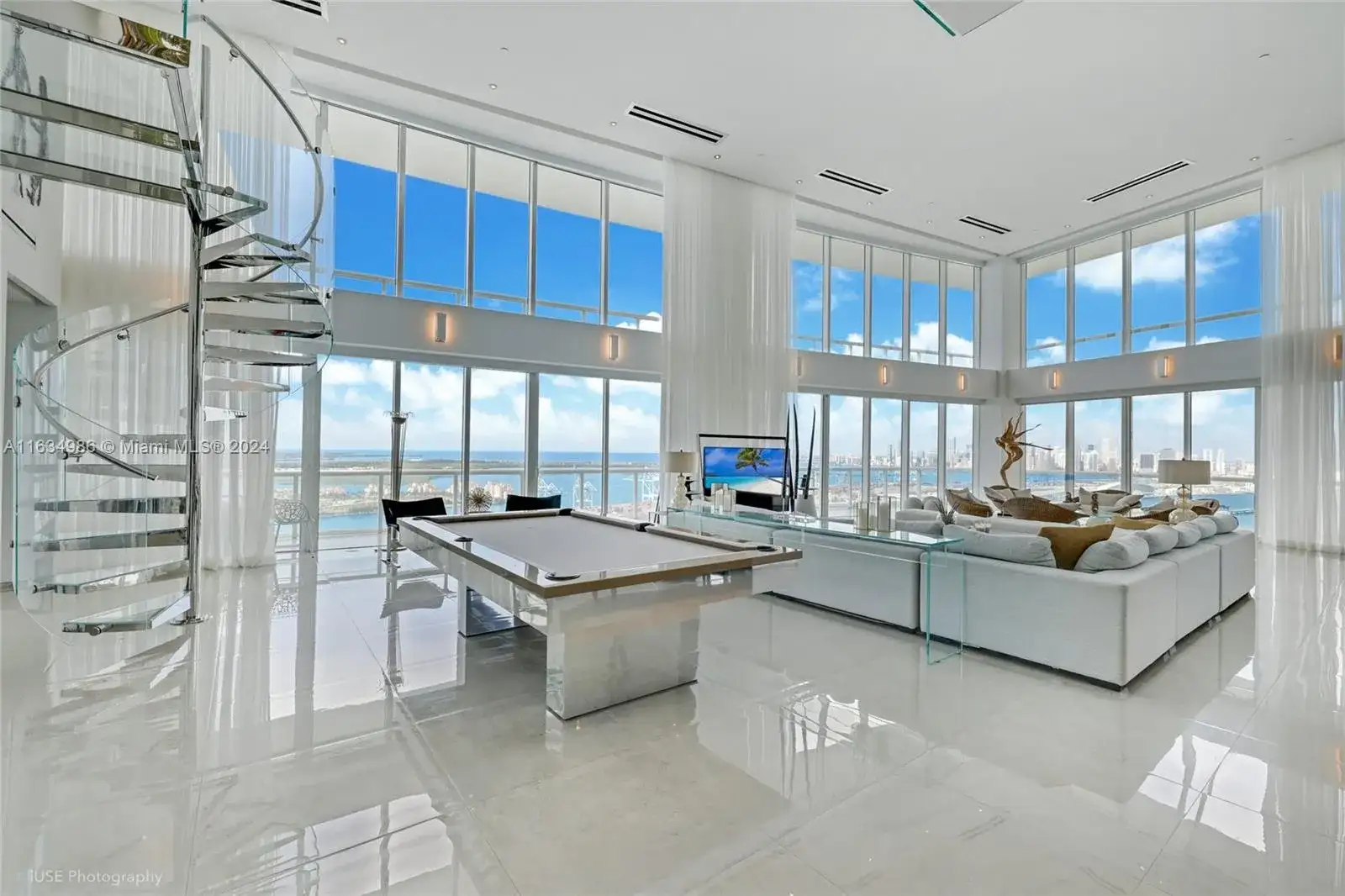 450 Alton Rd, Miami Beach FL 33139 photo 2