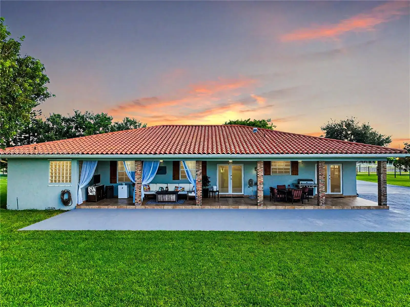 20880 SW 234th St, Homestead FL 33031 photo 2