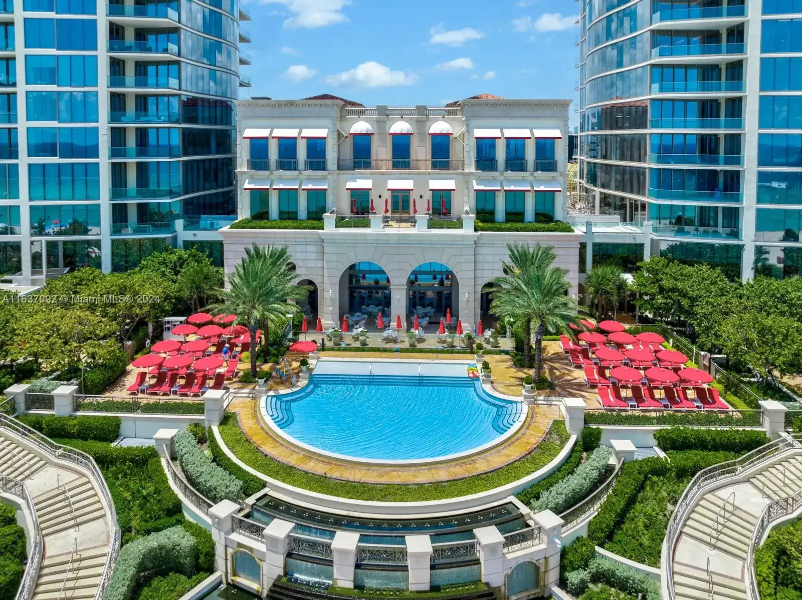 17901 Collins, Sunny Isles Beach FL 33160 photo 3