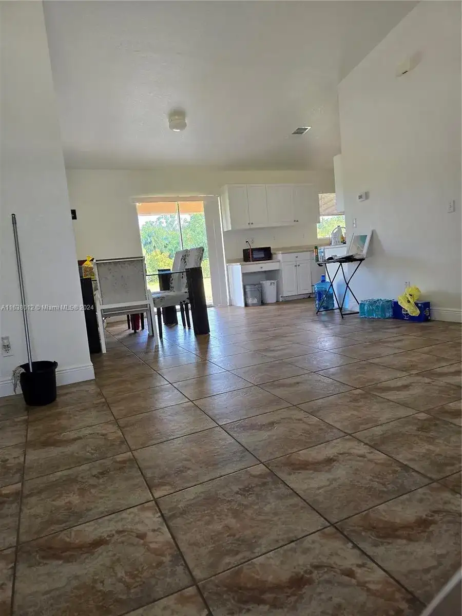 466 rewing st, Lehigh Acres FL 33974 photo 4