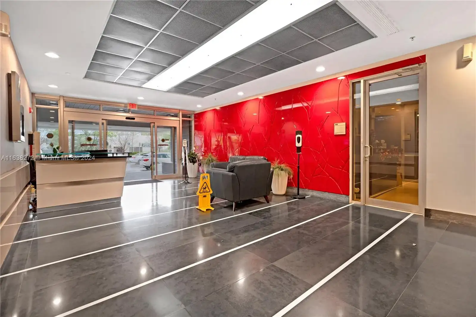 2450 Hollywood Blvd, Hollywood FL 33020 photo 3