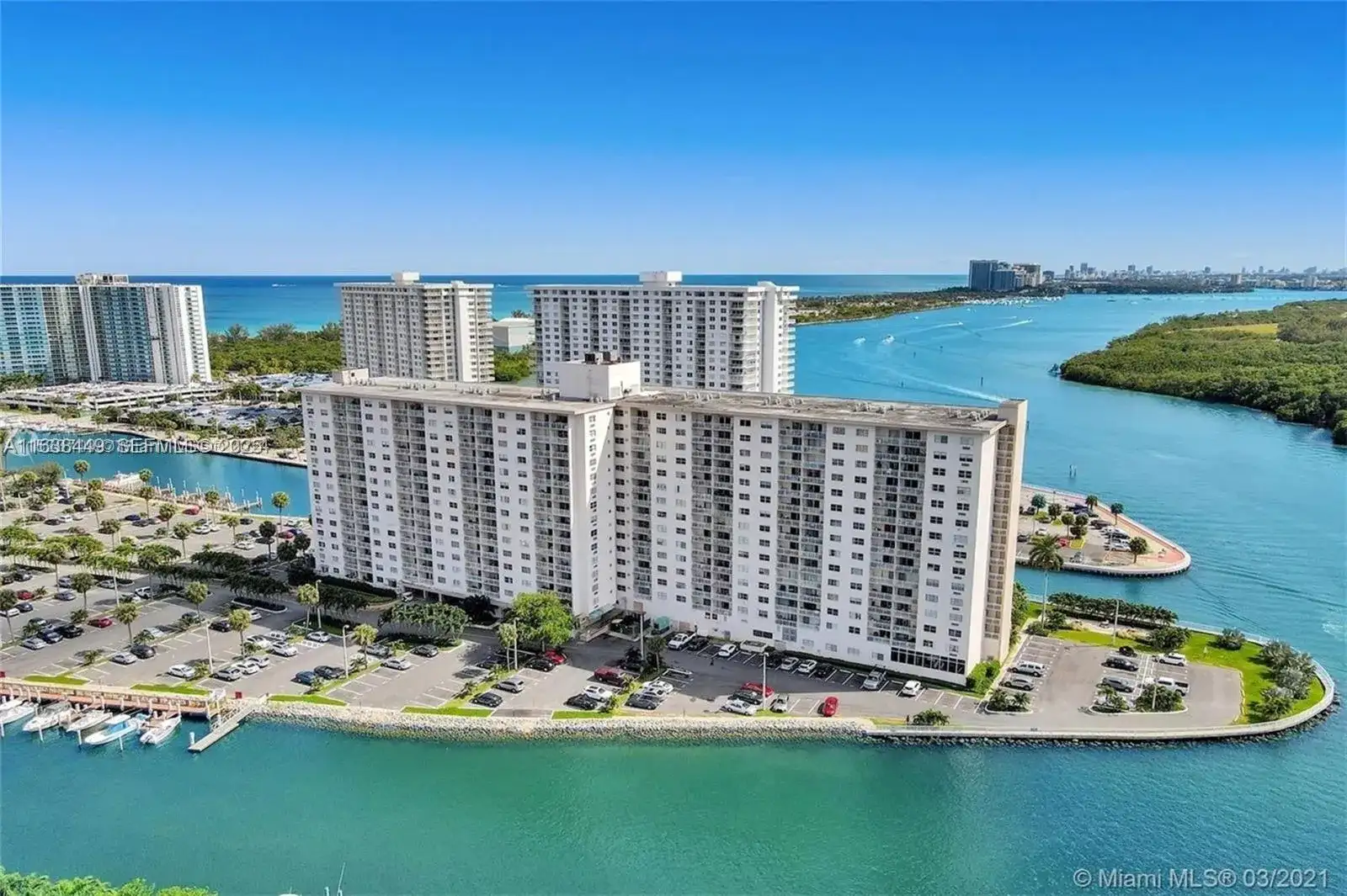 400 Kings Point Dr # 320, Sunny Isles Beach FL 33160 photo 4