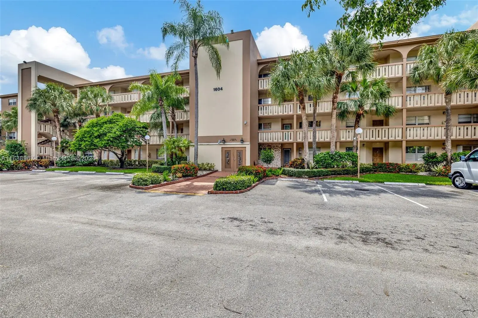 1604 Abaco Dr # H4, Coconut Creek FL 33066
