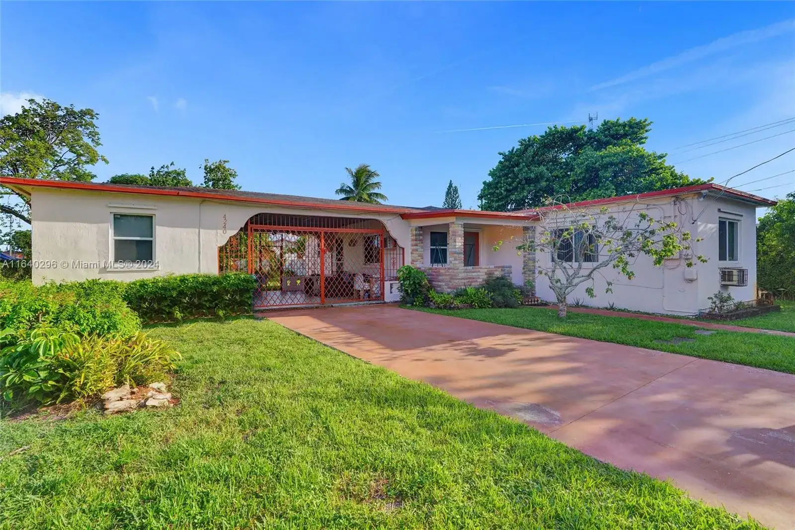 4240 SW 23rd St, West Park FL 33023 photo 5